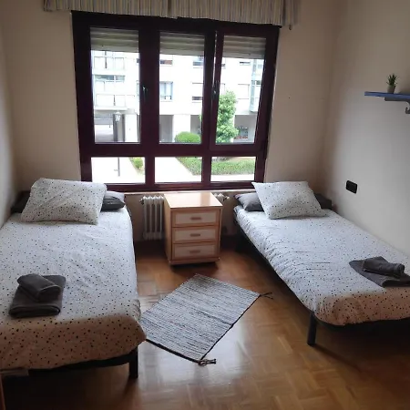 Apartamento Amplio Con Todas Comodidades En *